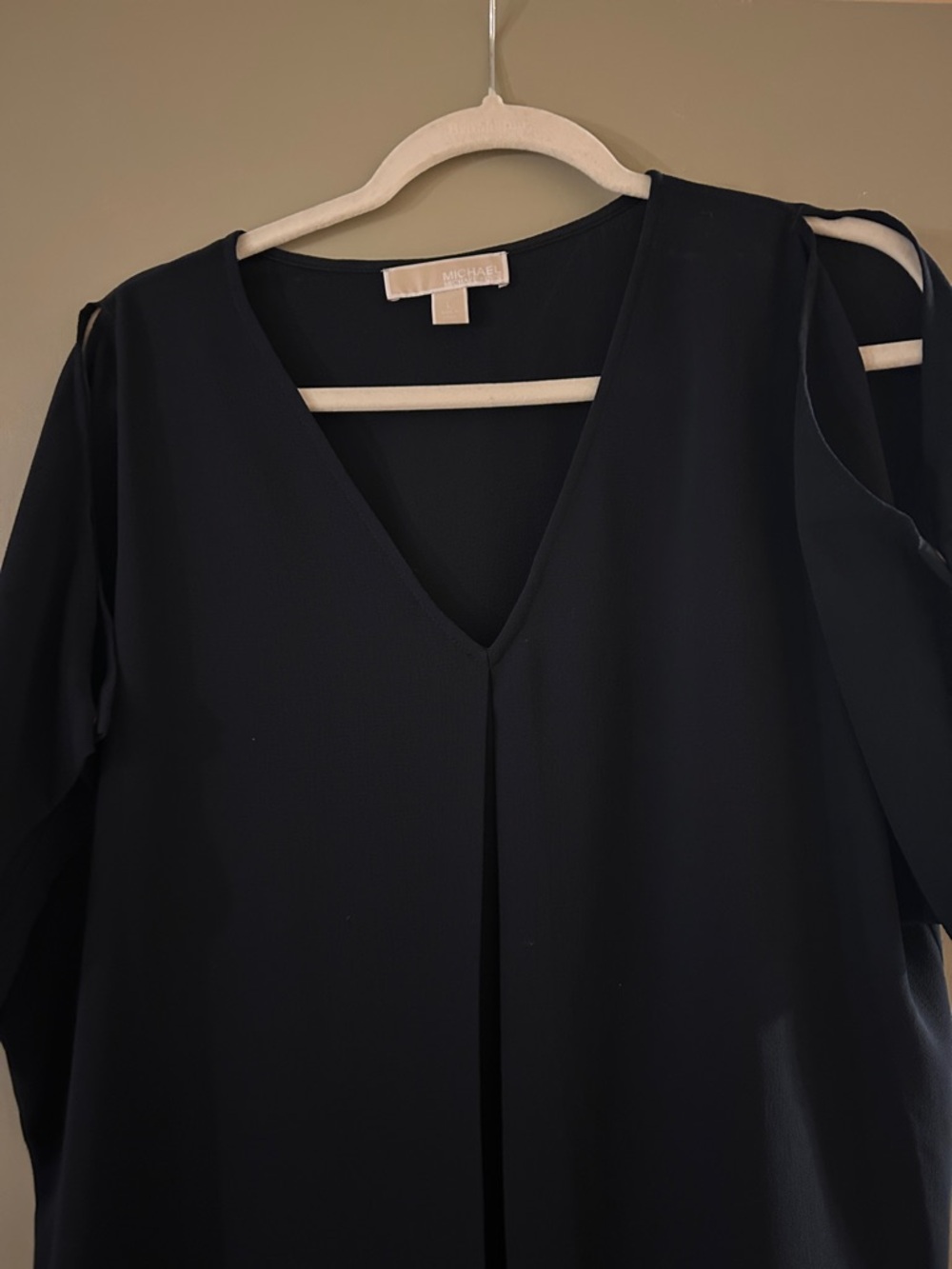 Michael Kors Navy Blue Cold-Shoulder V-Neck Blouse Short Sleeve
